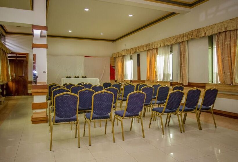 هتل Grand Holiday International