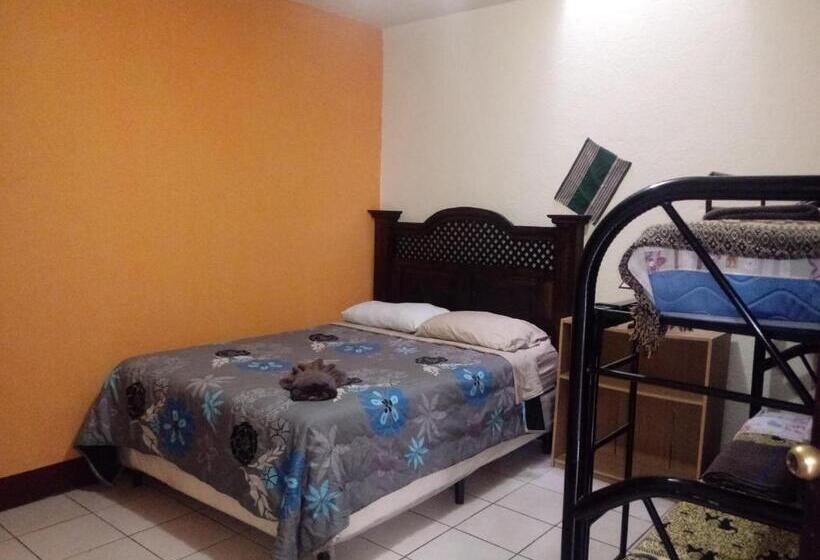 هتل Hospedaje El Viajero Antigua