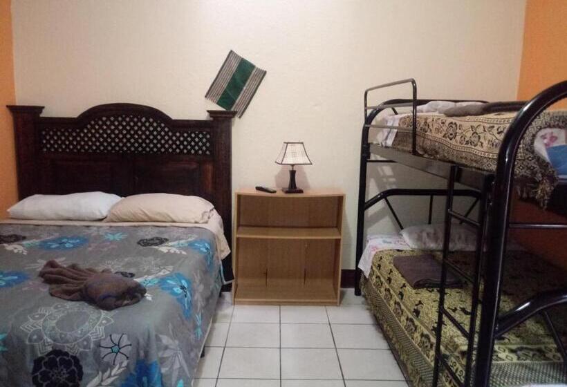 هتل Hospedaje El Viajero Antigua