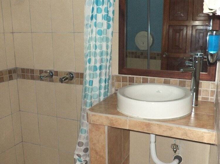 هتل Hospedaje El Viajero