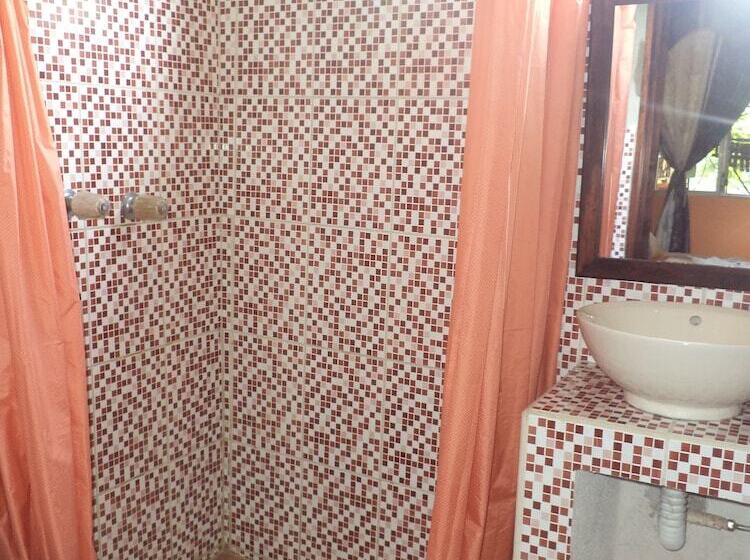 هتل Hospedaje El Viajero