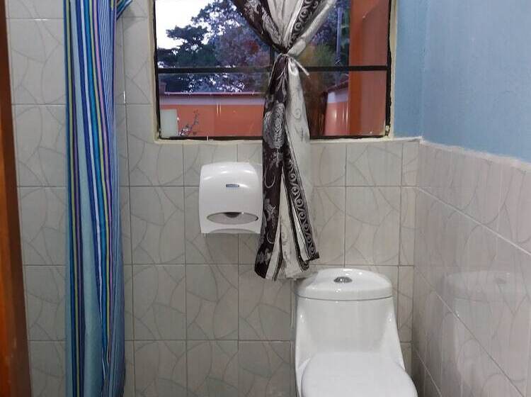 هتل Hospedaje El Viajero