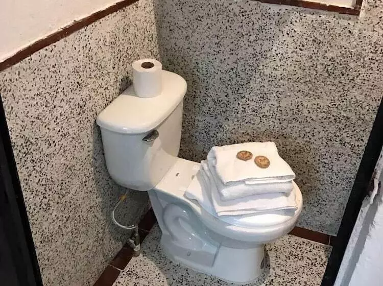 هتل Hostel La Quinta