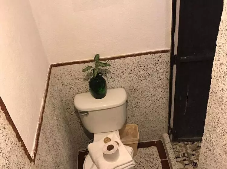 هتل Hostel La Quinta