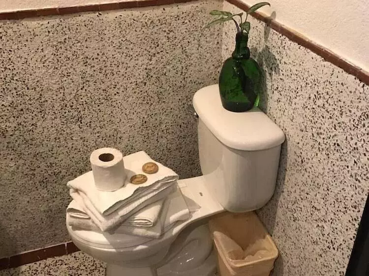 هتل Hostel La Quinta