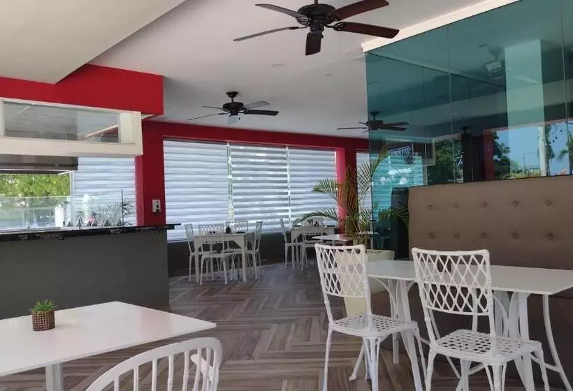 هتل Plaza Coral