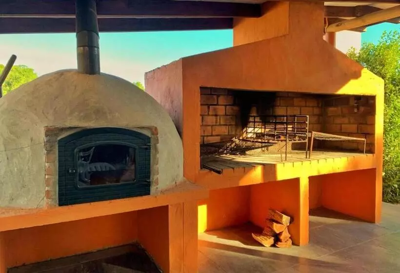 Hotelli Posada Cova Del Sol