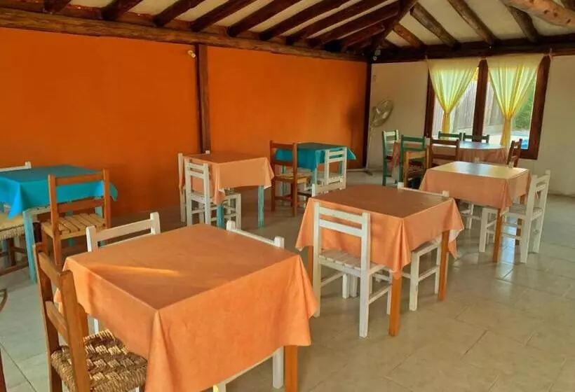 Hotelli Posada Cova Del Sol