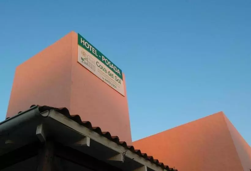 Hotelli Posada Cova Del Sol