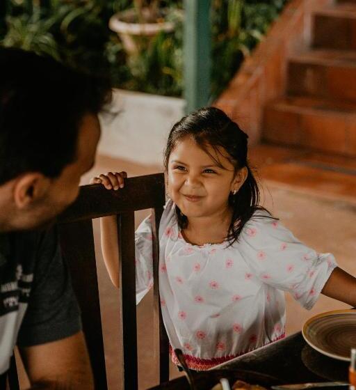 ホテル The Golden Frog Inn