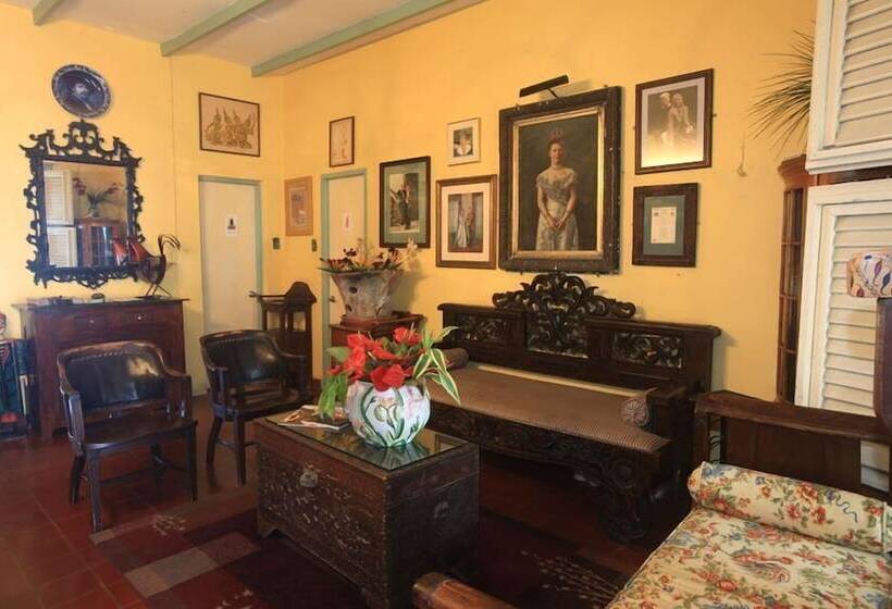 هتل The Pasanggrahan Royal Boutique