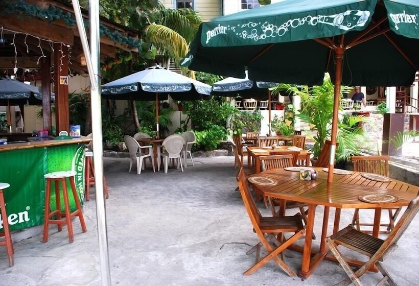 هتل The Pasanggrahan Royal Boutique