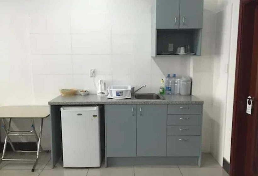 هتل Tungi Colonnade