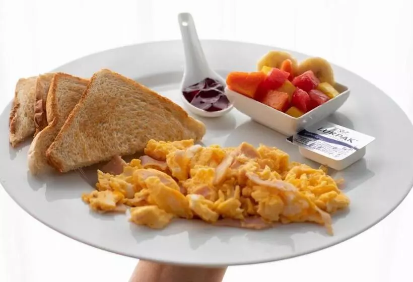 Roxy S Bed & Breakfast