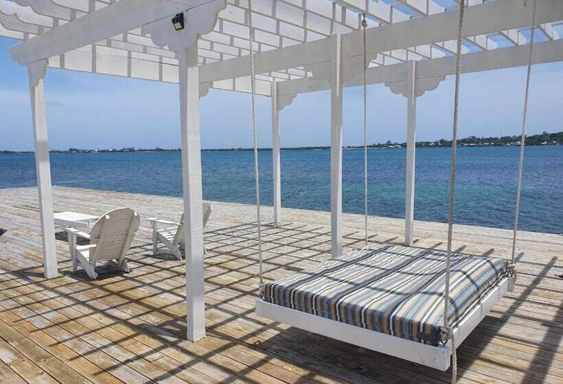 Sea Eye Hotel   Tropical Building