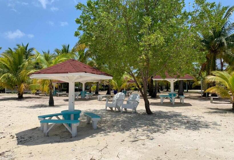 Sea Eye Hotel   Tropical Building