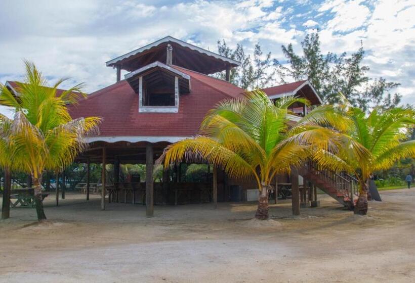 Sea Eye Hotel   Tropical Building