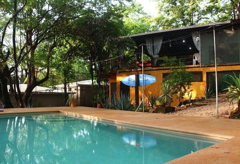 Casa Pura Vida Surf Hostel