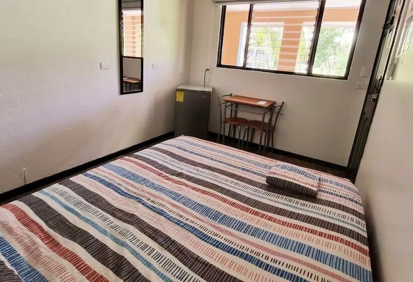 Casa Pura Vida Surf Hostel