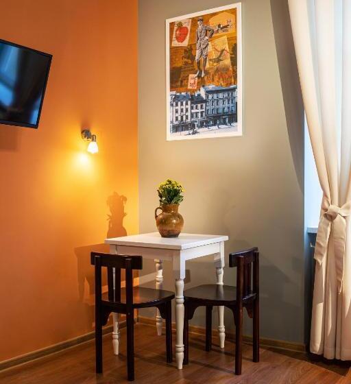 Albergue Post House Rooms