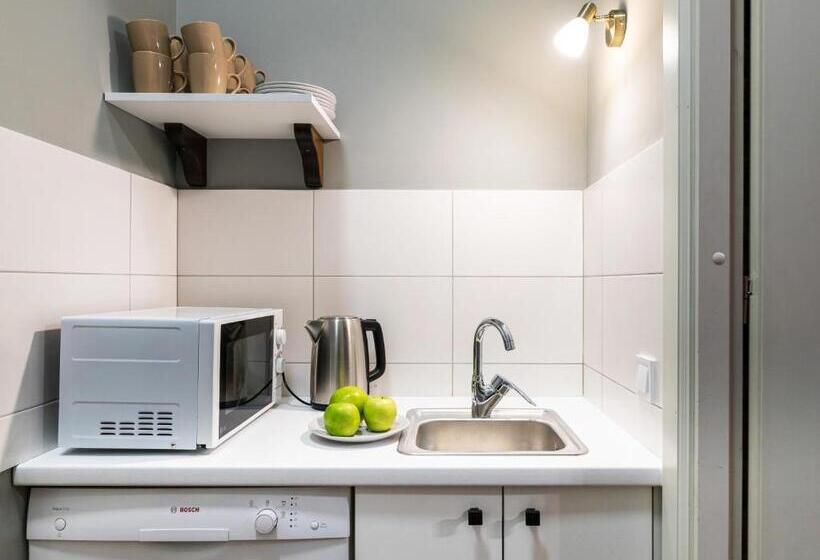 Albergue Post House Rooms