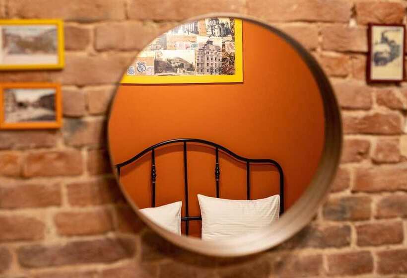 Albergue Post House Rooms