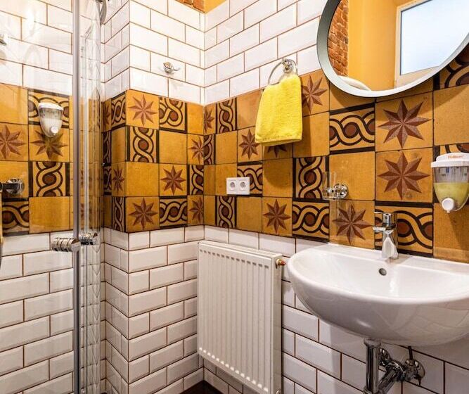 Albergue Post House Rooms