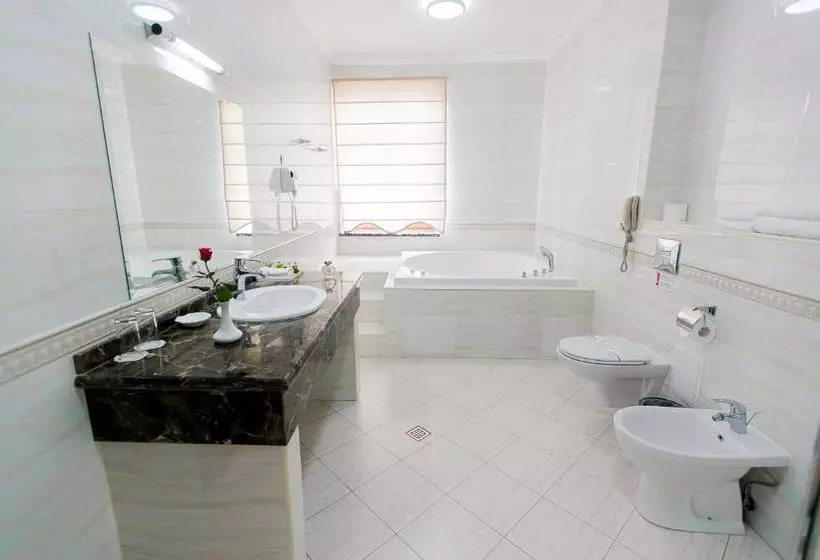 Allureinn Hotel And Spa