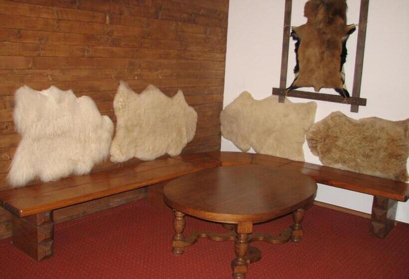 ホテル Alpenhof Pansion