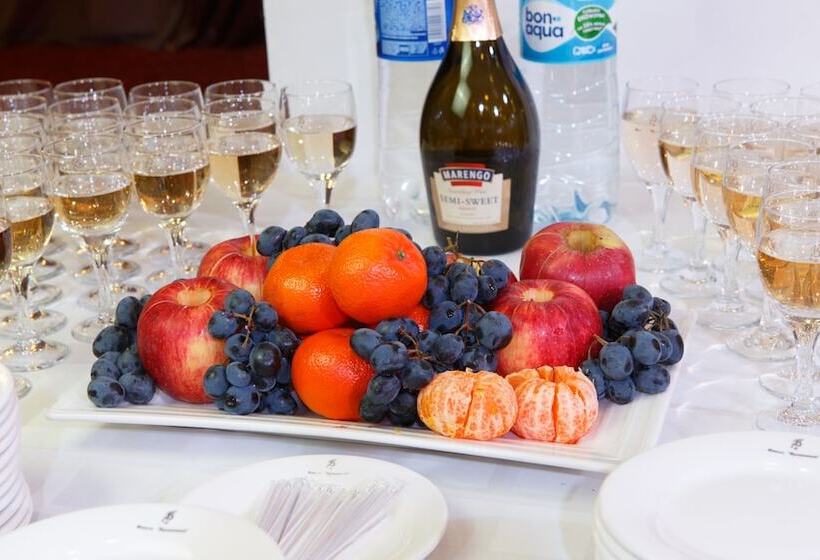 בית מלון כפרי Britaniya