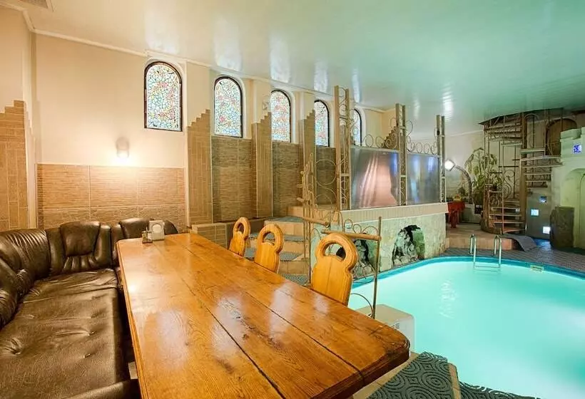 Hotel Britaniya