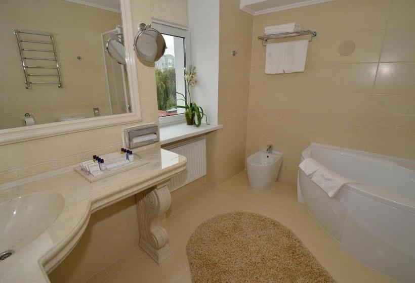 호텔 Ukraine Rivne