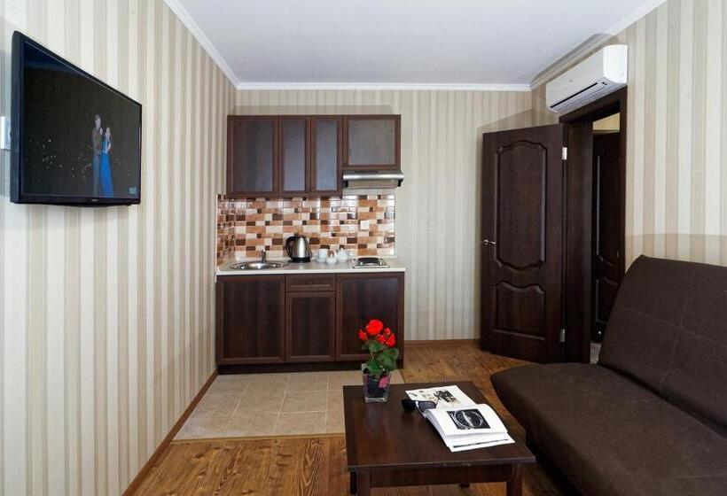 Lisova Pisnia Resort