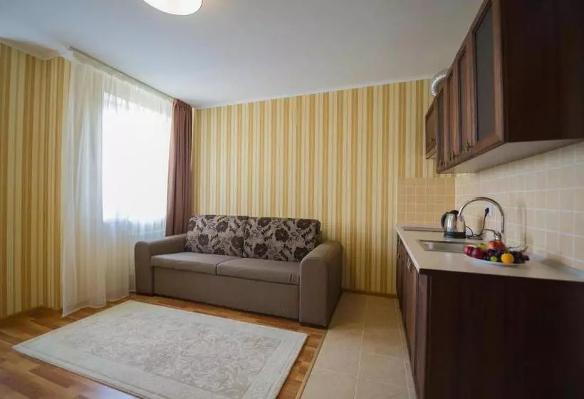 Lisova Pisnia Resort