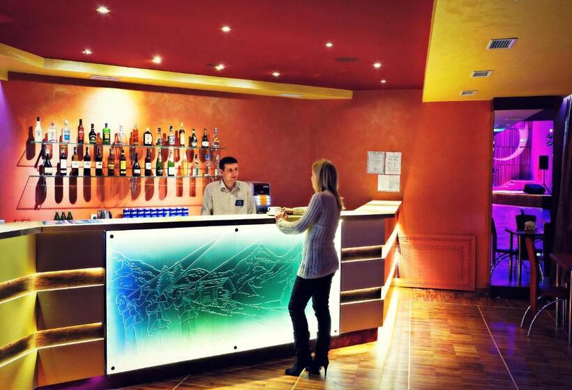 Resort Hotel Karpaty