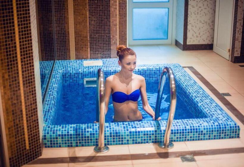 Resort Hotel Karpaty