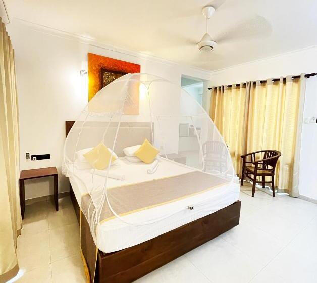 민박 Dambulla Rock Arch