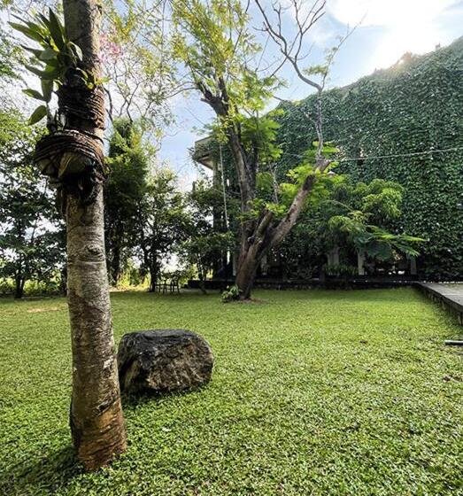 민박 Dambulla Rock Arch