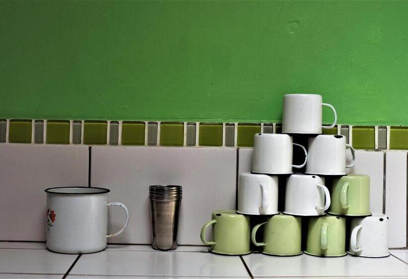 تختخواب و صبحانه La Selenita