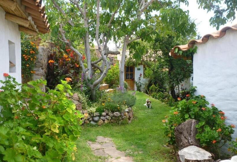 تختخواب و صبحانه La Selenita