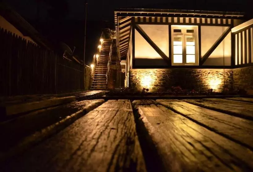 ベッドアンドブレックファースト Romance Valley Loversleap Cottage