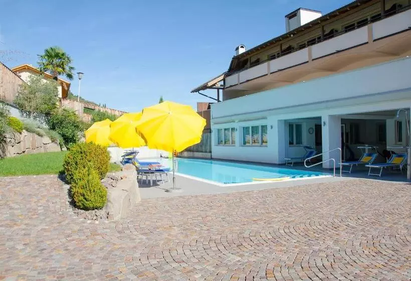 Garni Hotel Sonnleitenhof