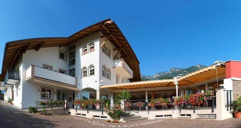 Garni Hotel Sonnleitenhof
