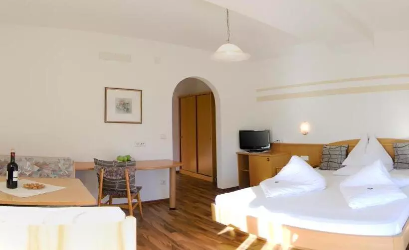 Garni Hotel Sonnleitenhof
