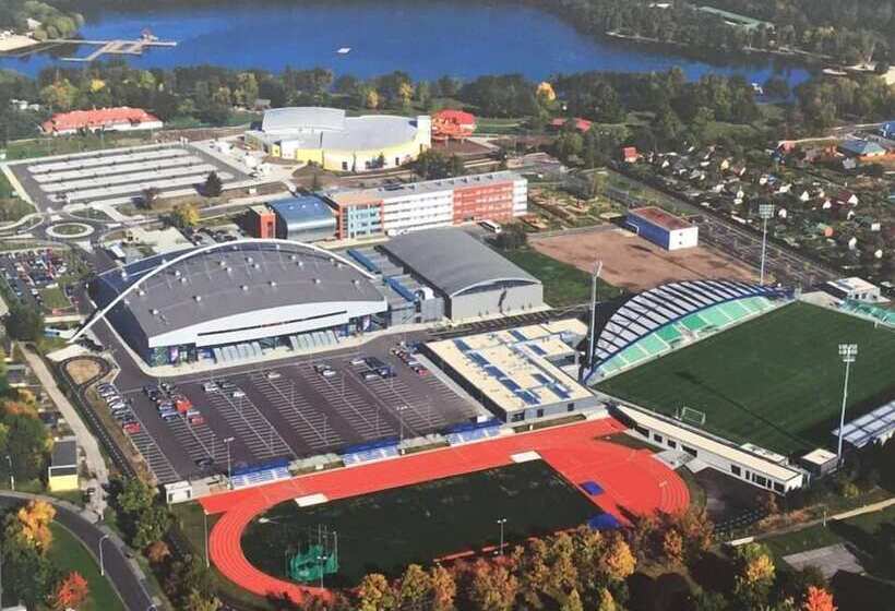 בית מלון כפרי Arena