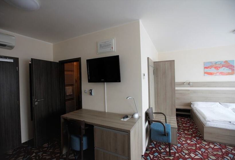 בית מלון כפרי Arena