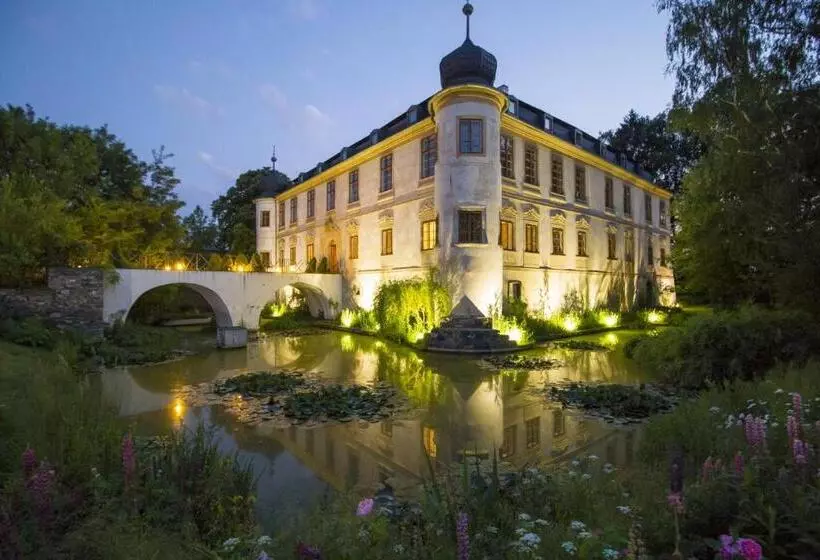 Hotelli Chateau Třebešice