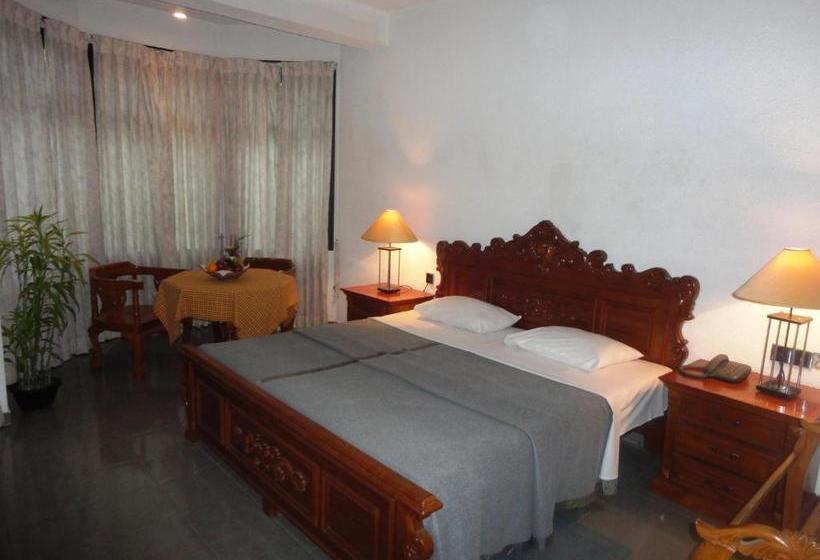 בית מלון כפרי Country Comfort