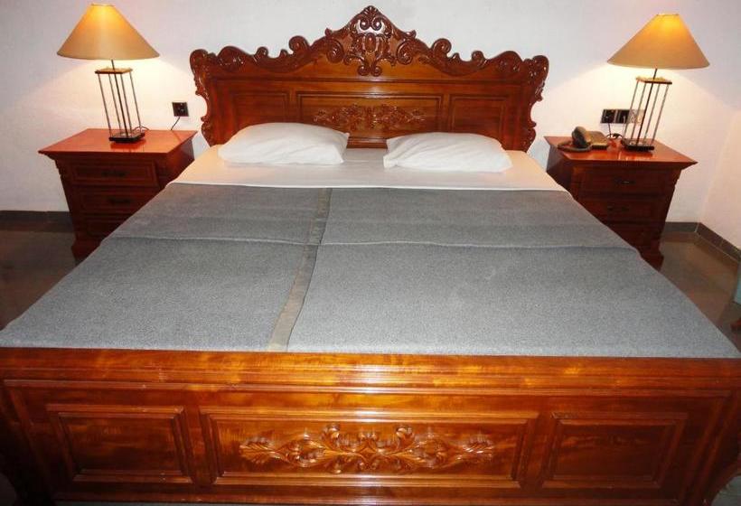 בית מלון כפרי Country Comfort