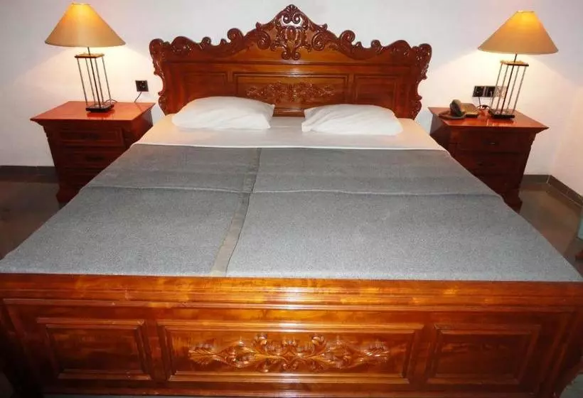 هتل Country Comfort